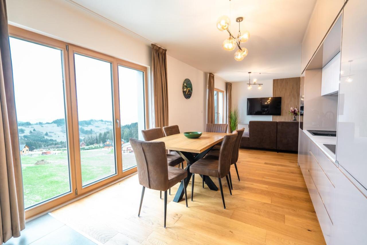 Family Apartment Kubinska Hola Dolny Kubin Ngoại thất bức ảnh